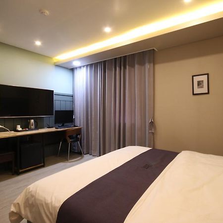 Dove Hotel Ульсан Экстерьер фото