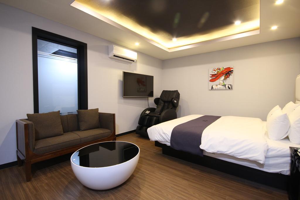 Dove Hotel Ульсан Экстерьер фото
